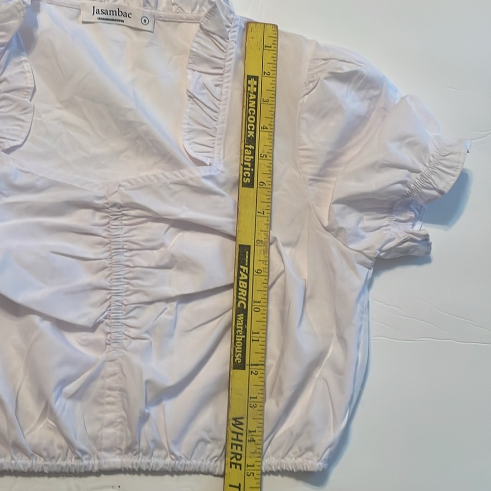 Jasambac white cropped top size small. New, never worn. Elastic front and waist - Picture 5 of 9